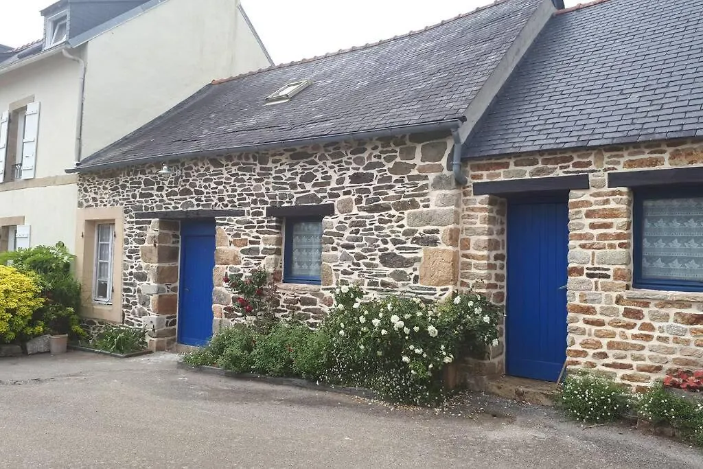 Holiday home Ty Kreiz Villa Saint-Segal France