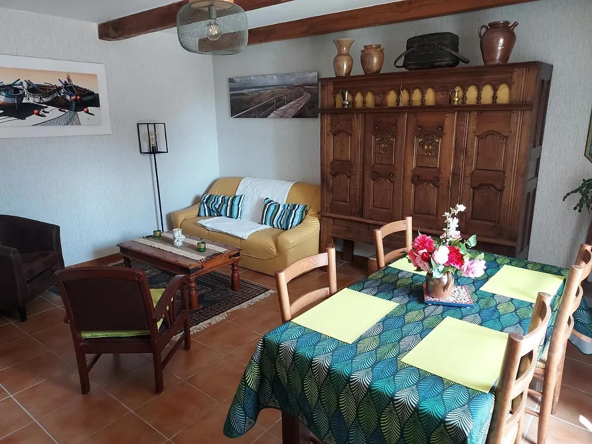 Holiday home Ty Kreiz Villa Saint-Segal